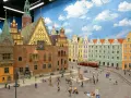 Miniaturowy Rynek we Wrocławiu z kolorowymi kamieniczkami i tramwajem. Idealne wrocławskie atrakcje dla dorosłych, by poczuć klimat miasta.